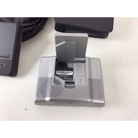 Garmin Nuvi Bundle GPS Navigation Bluetooth W/ Charger Mount USB - Picture 5 of 9